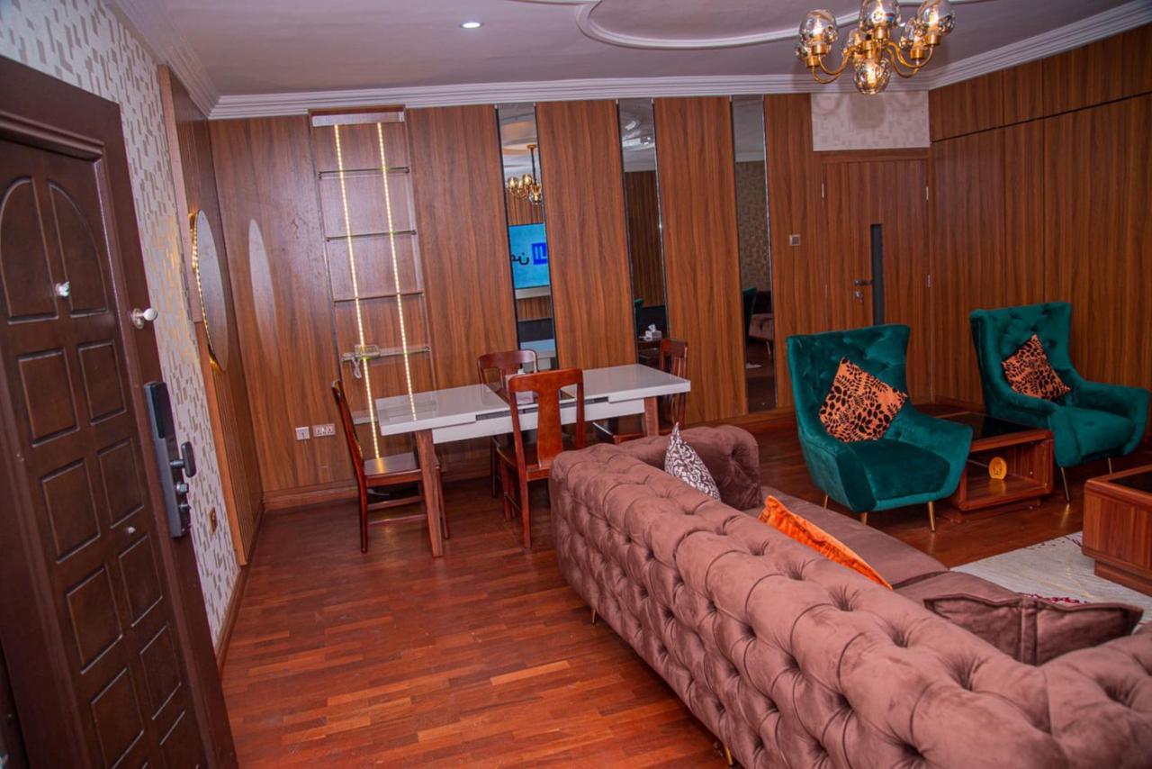 Mahogany Hotel And Suites Ibadan Bagian luar foto